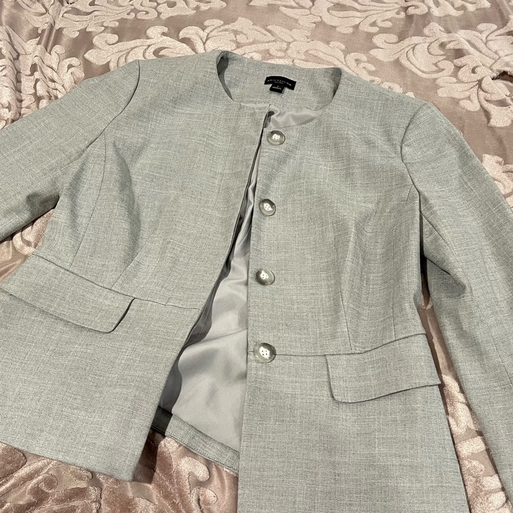 Ann Taylor gray blazer